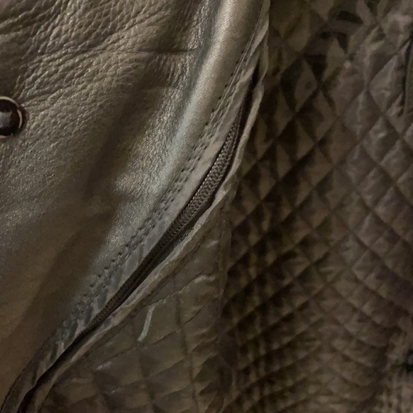 Men’s leather ‘car coat’ Fall or Spring coat - Picture 7 of 8